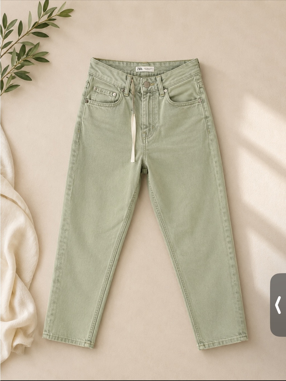 Zara Light Green High-Waisted Jeans size 36 NWT